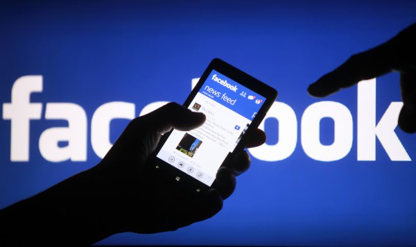 Видео в Facebook будет воспроизводиться со звуком